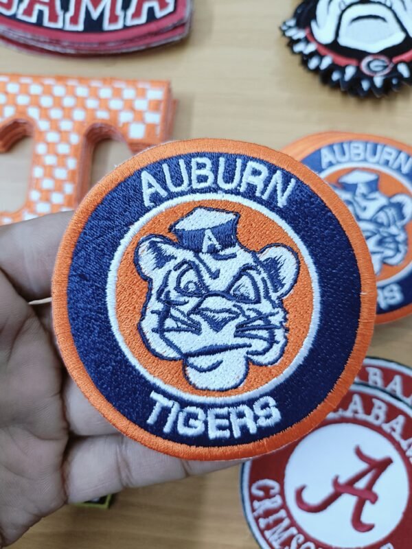 AUBURN TIGERS